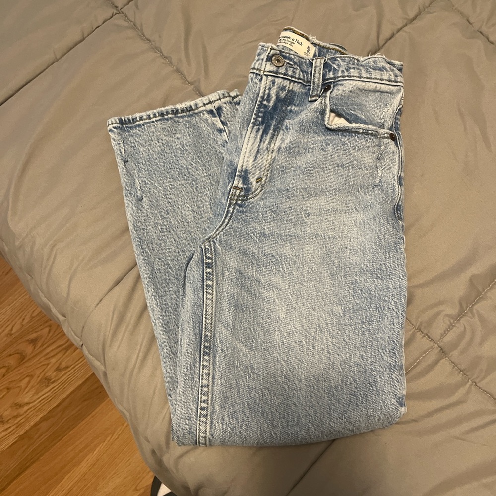 Abercrombie 90s High Rise Straight Jeans